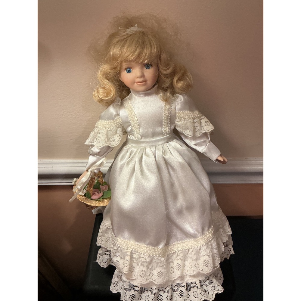 Porcelain Doll Bride Wedding‎ Dress Lace Basket Flowers Blonde Curls Vintage